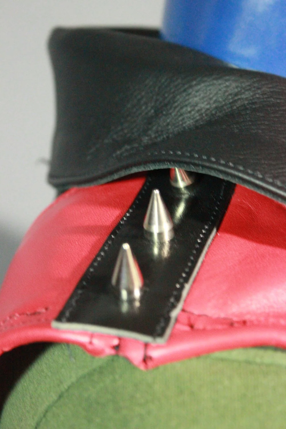 Amazing Black and Red Motorcycle Vest - Image 3