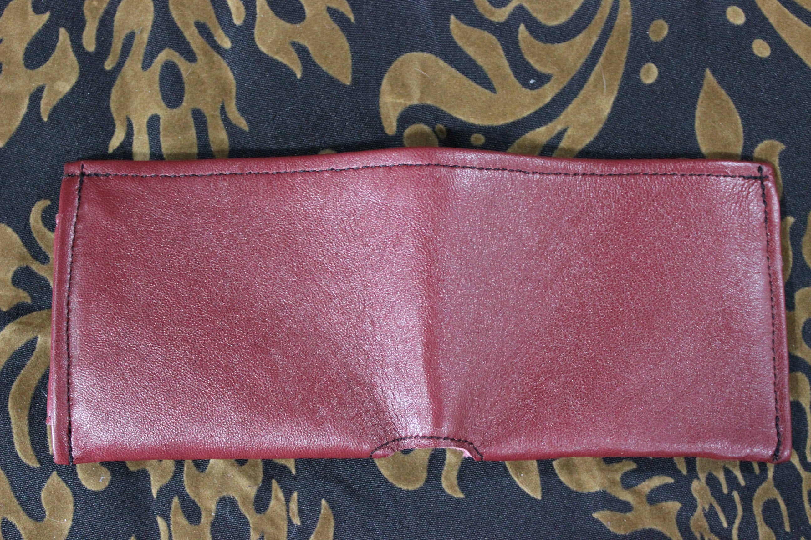 Classic Men's Wallet in Burgundy Leather - Image 3