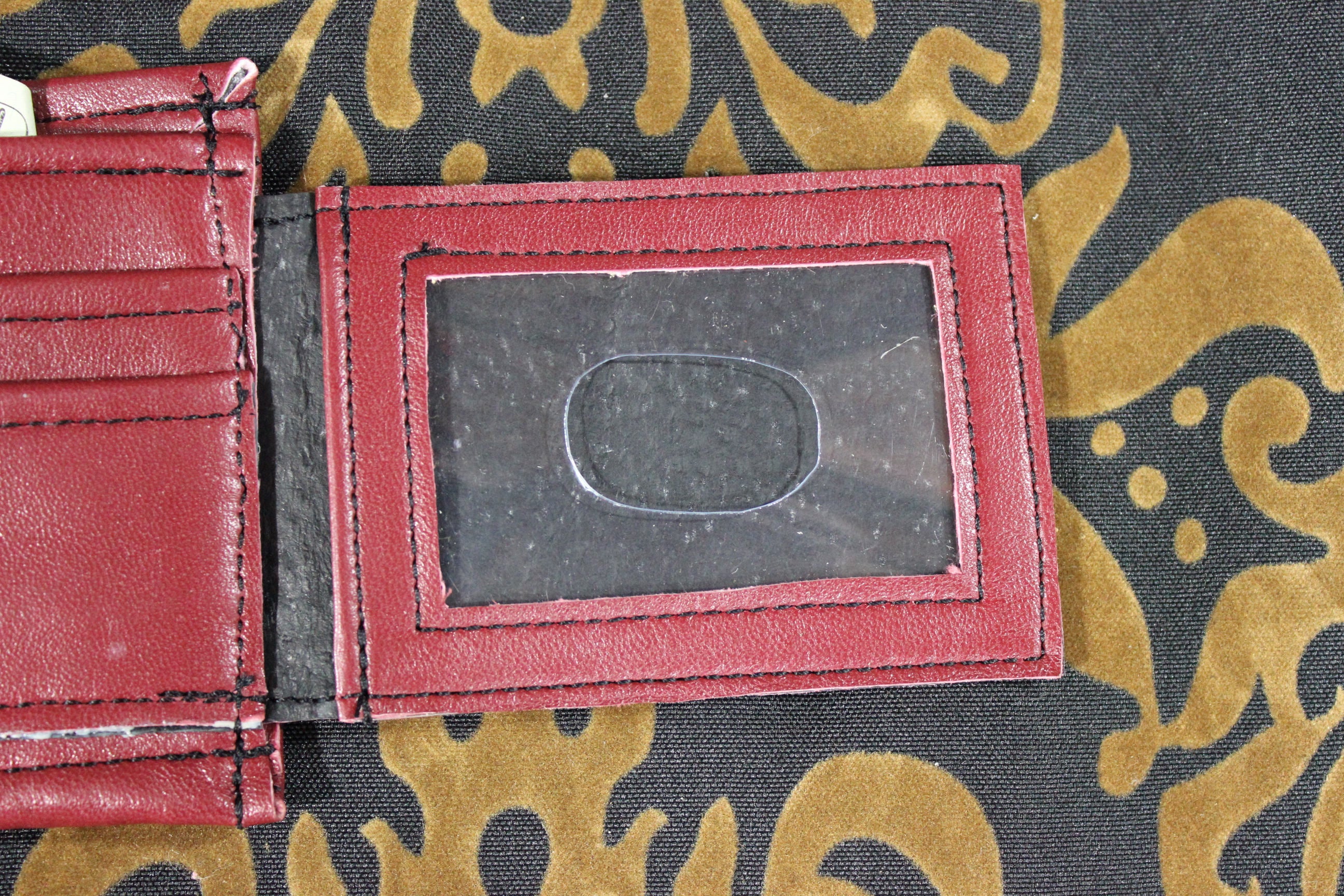 Classic Men's Wallet in Burgundy Leather - Image 4