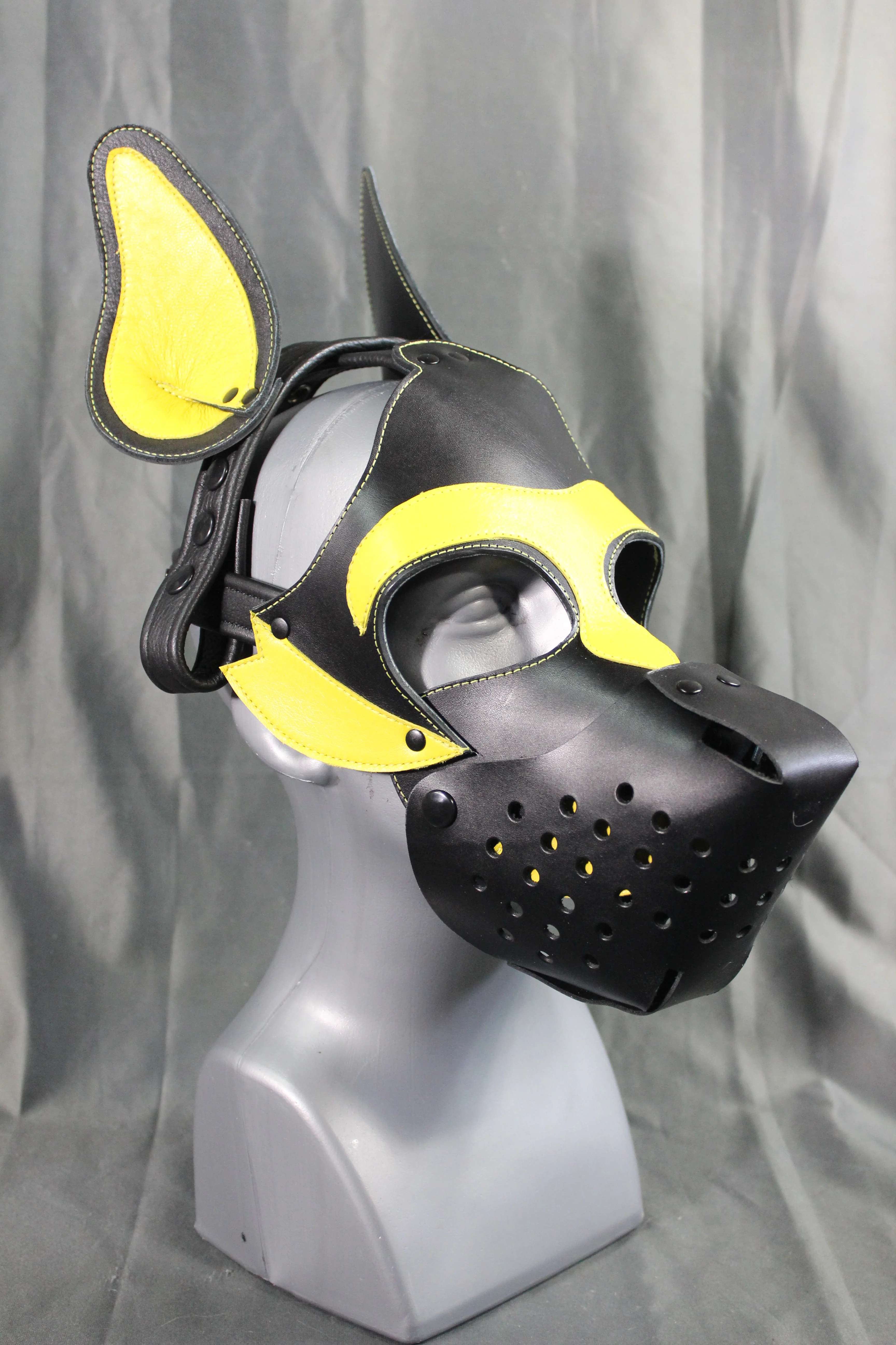 Husky Pup Hood with Removable Muzzle - Image 4