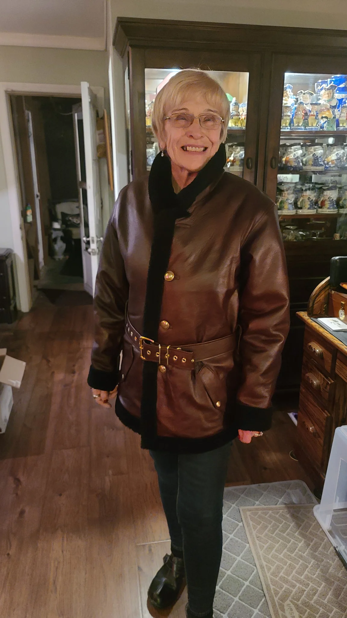 Leather and Shearling Coat - Image 14