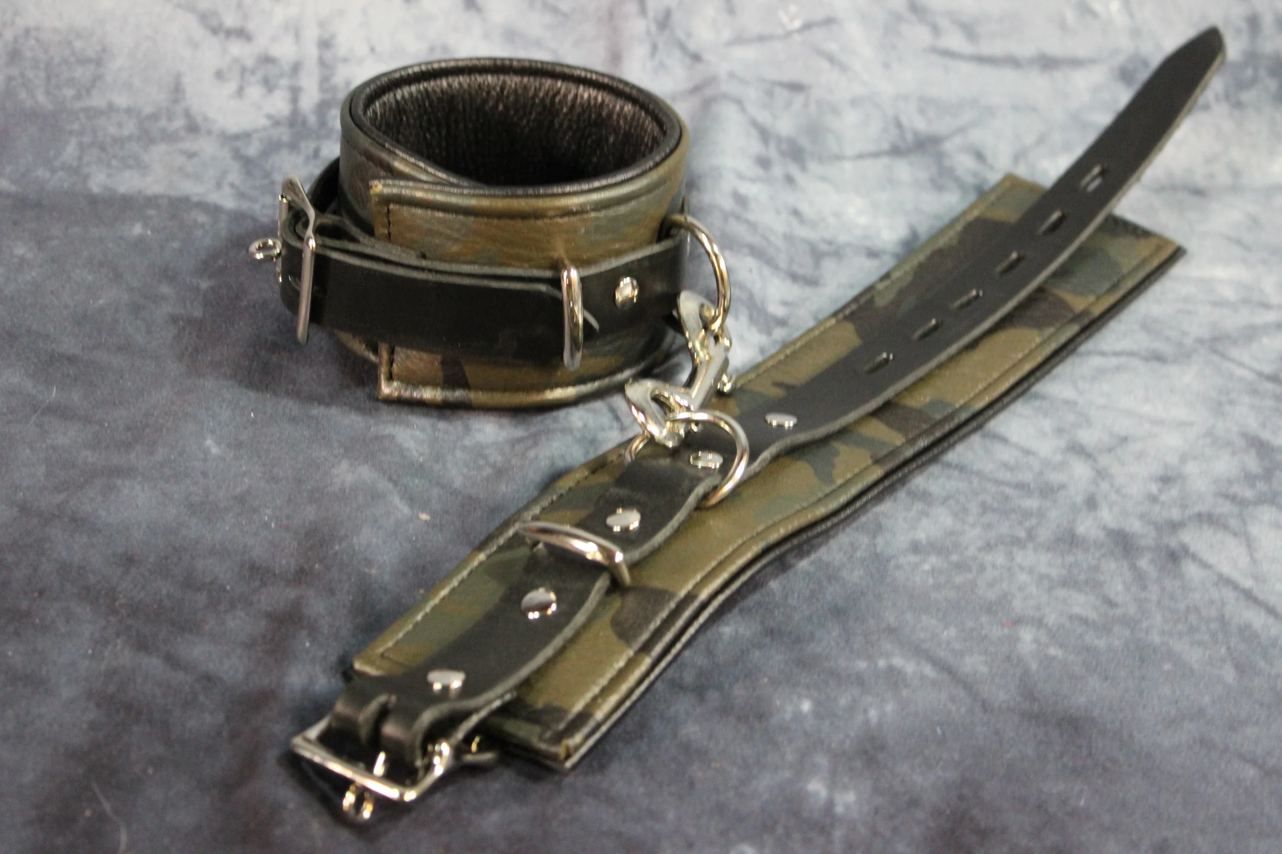 SAVE! One pair of wrist AND one pair of ankle restraints! - Image 17