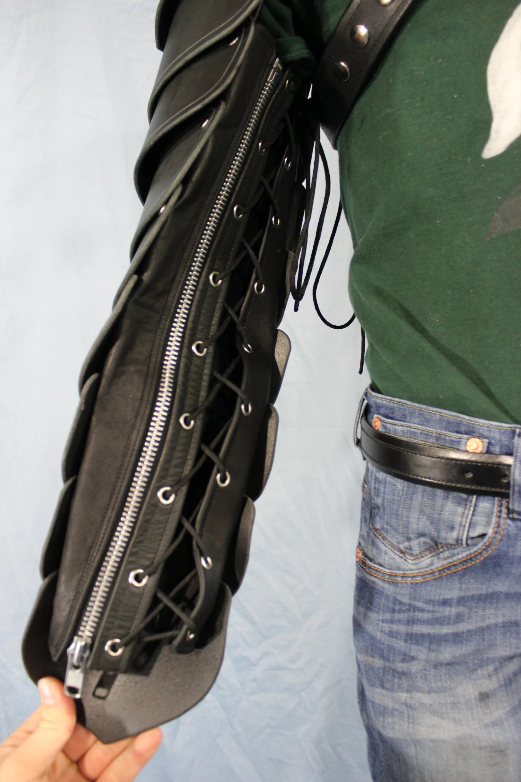 Scale Arm Armor with Gladiator Harness - Image 6