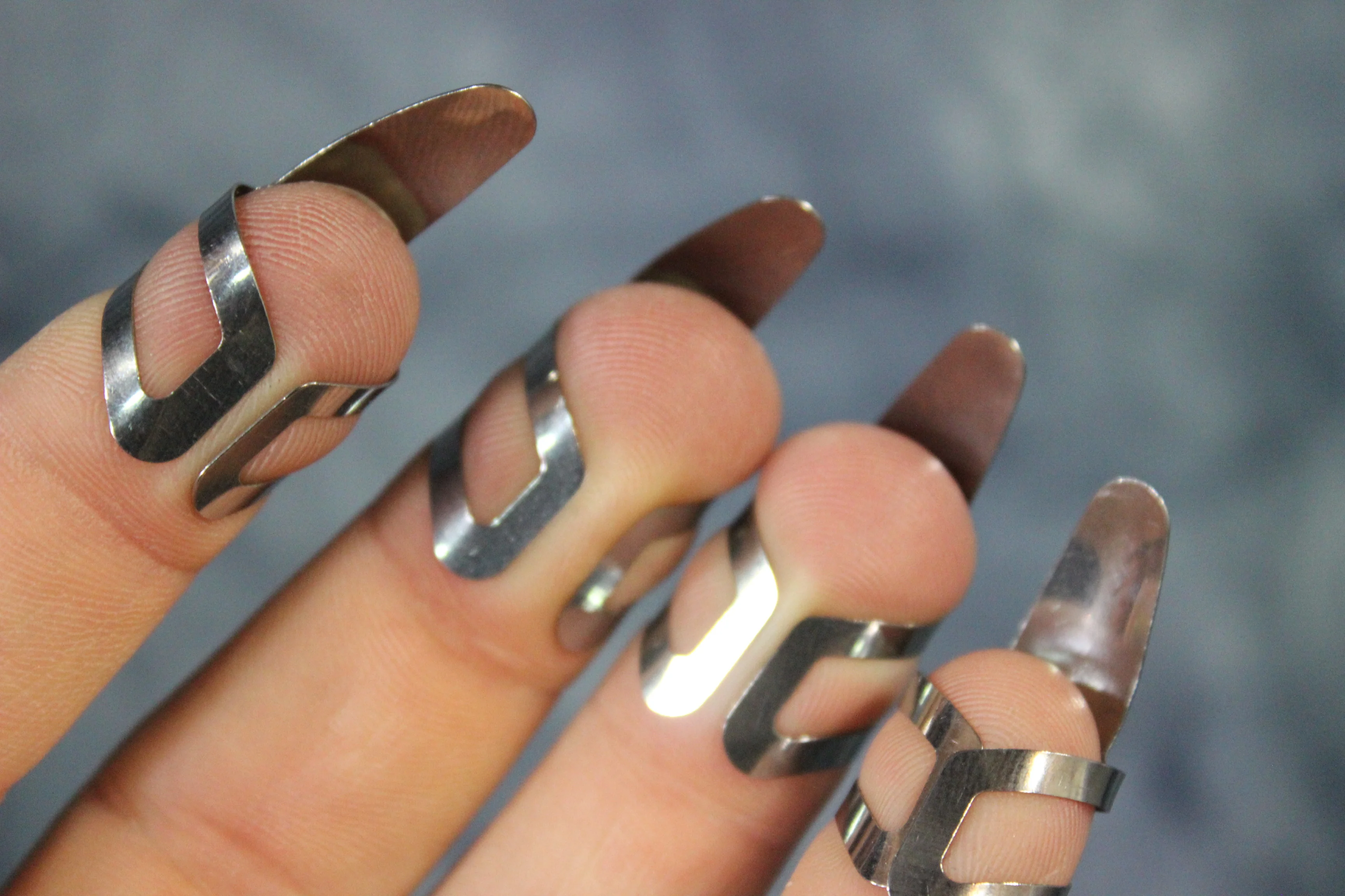 Scratchy Claws - Image 8