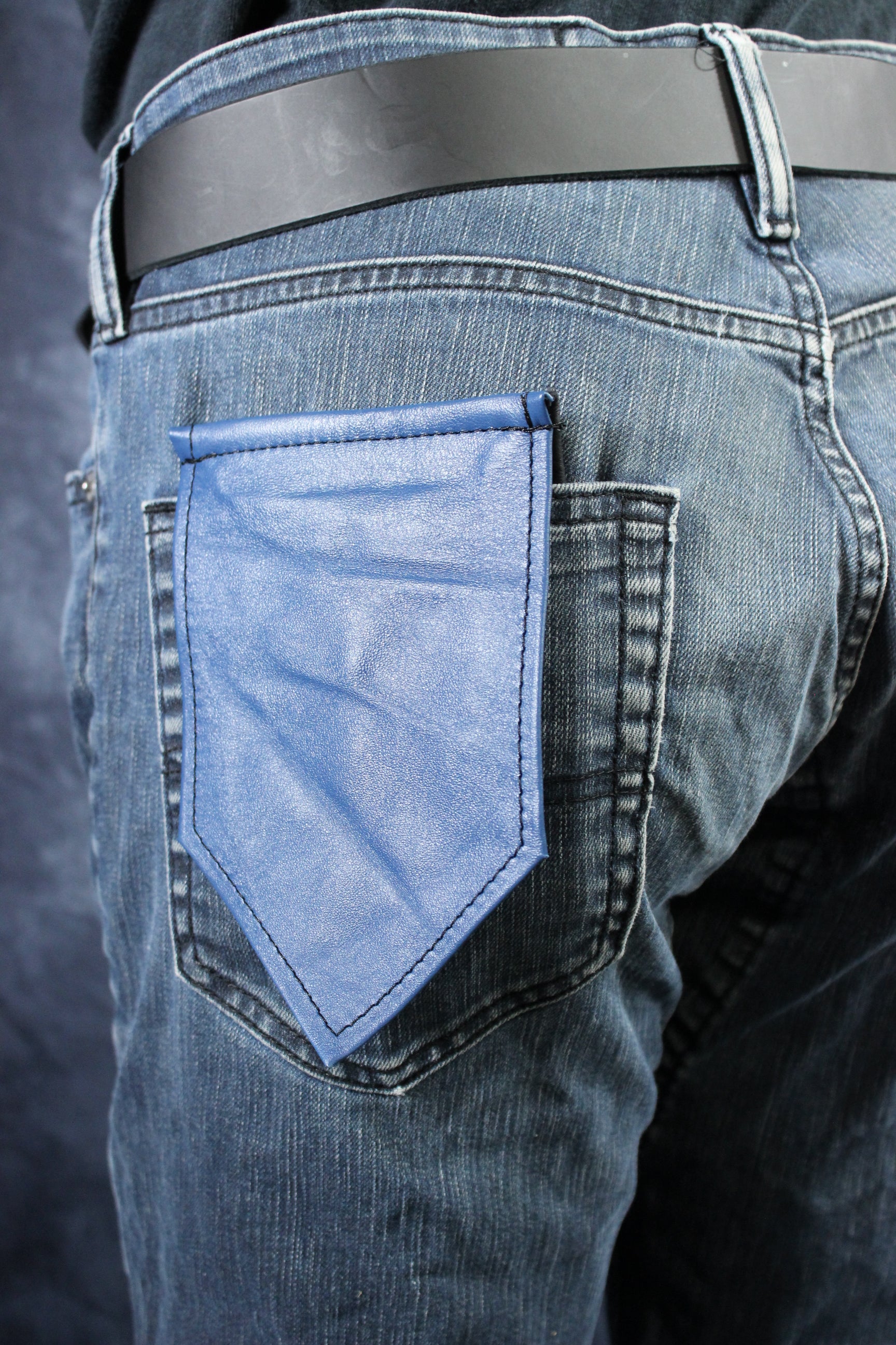 Solid Color Leather Pocket Flag - Image 4