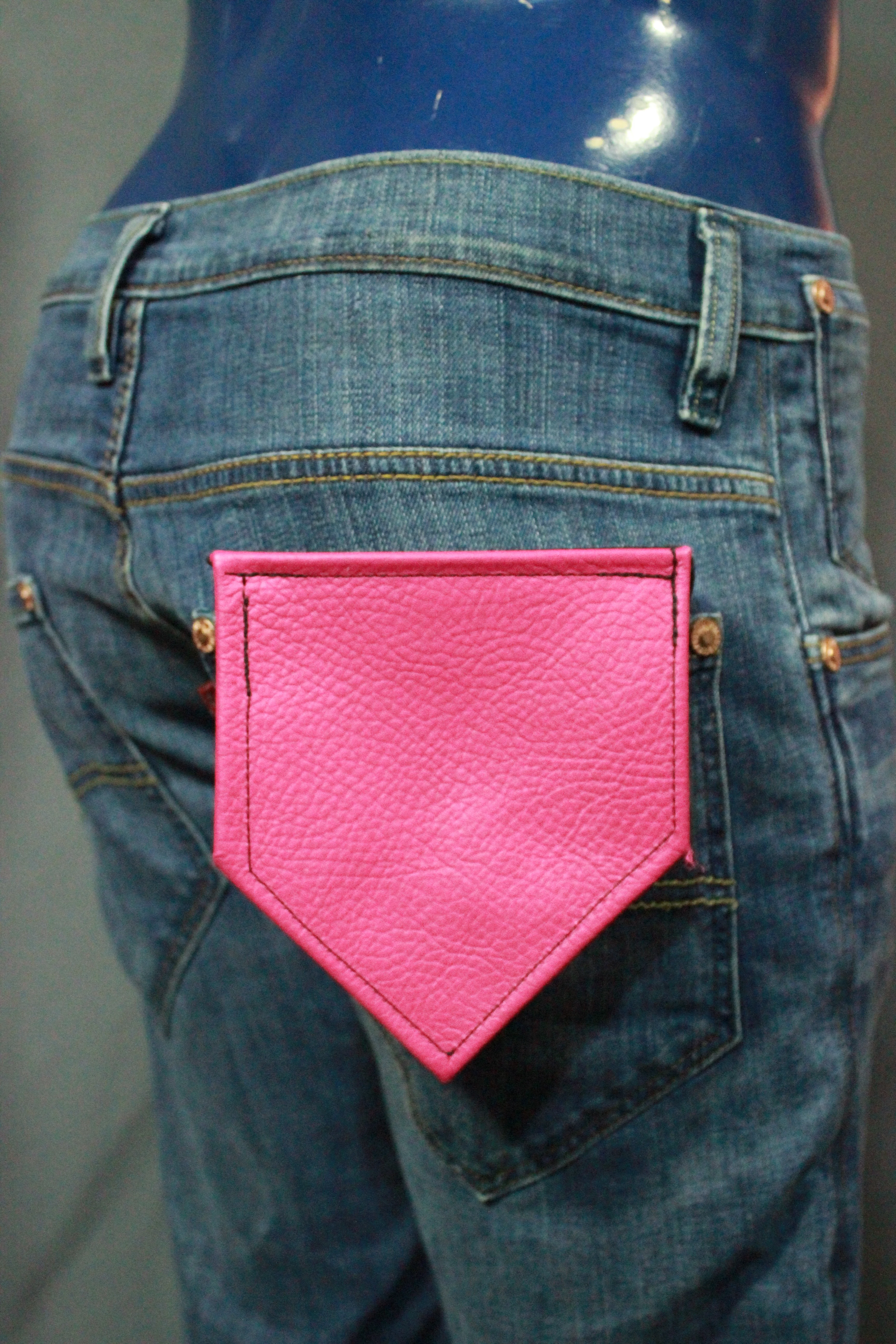 Solid Color Leather Pocket Flag - Image 7